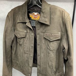 J18- 5- HARLEY DAVIDSON LEATHER BROWN JACKET. “NWOT”